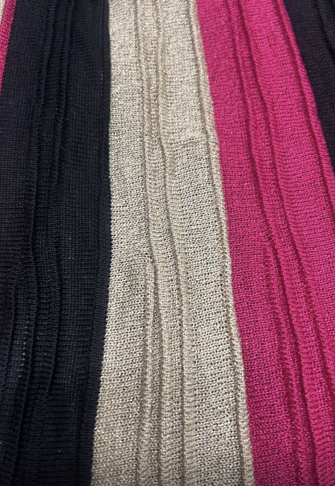 black-fuchsia-gold-SS26